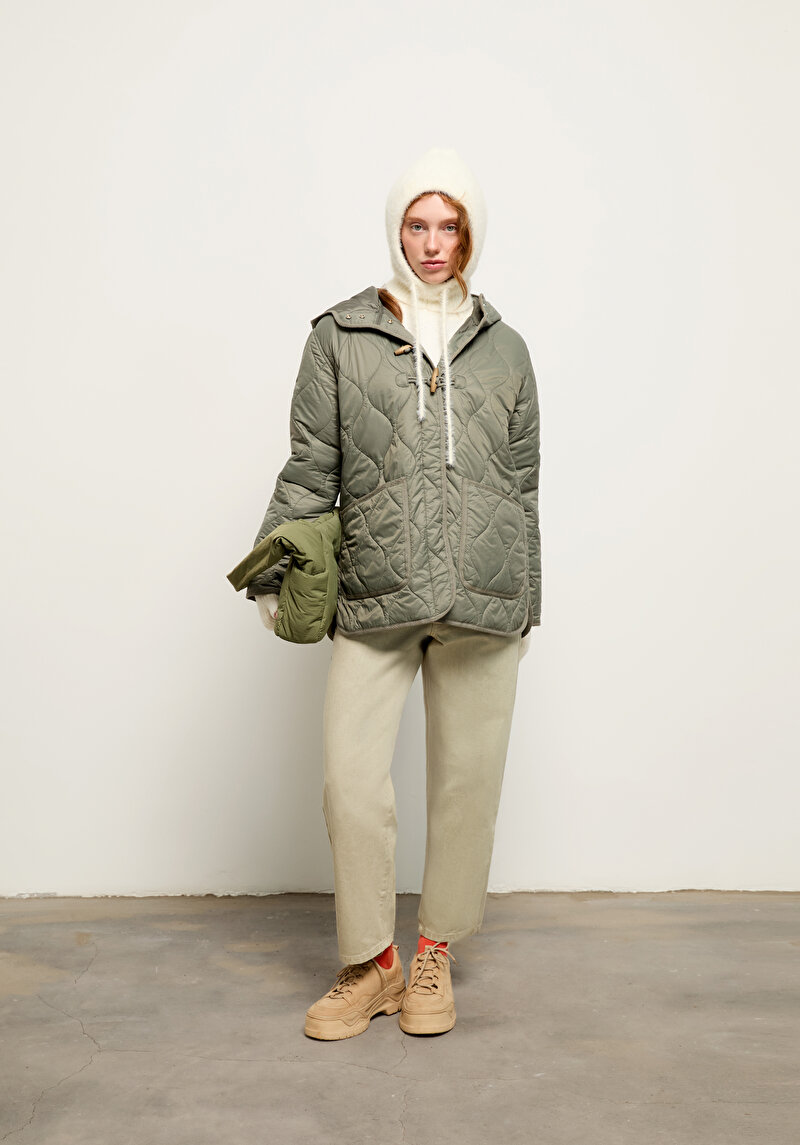 Regular Fit Kapüşonlu Çıtçıtlı Astarlı Suya Dayanıklı Kadın Yeşil Mont