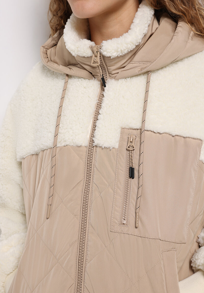 Regular Fit Kapüşonlu Fermuarlı Astarlı Suya Dayanıklı Kadın Bej Mont