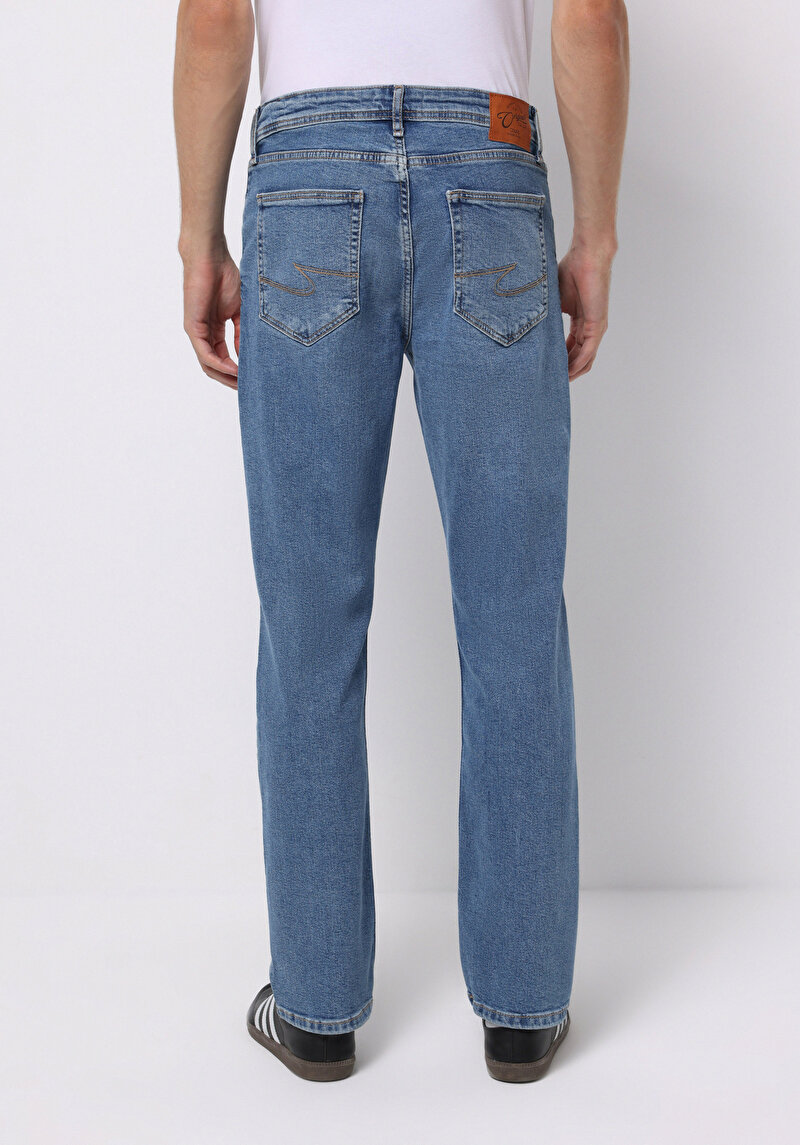 Regular Fit   Erkek Açik İndigo Jean Pantolon