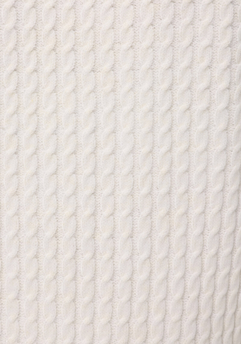 Regular Fit Yuvarlak Yaka Düz Kadın Beyaz Kazak