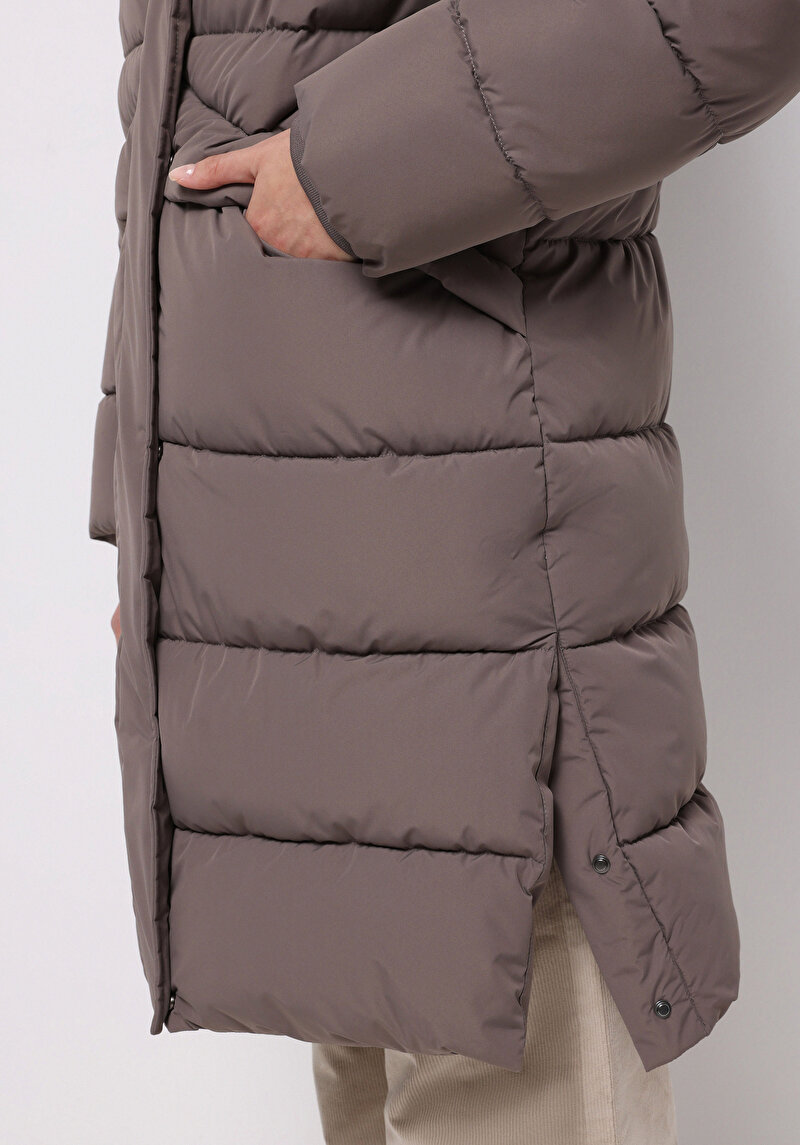 Regular Fit Kapüşonlu Fermuarlı Astarlı Suya Dayanıklı Kadın  Kaban