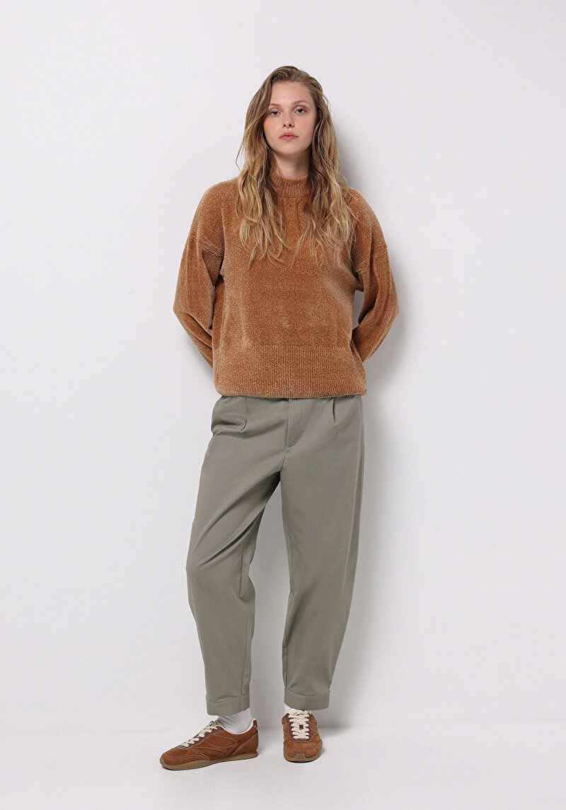 Regular Fit Yuvarlak Yaka Düz Kadın Bej Kazak