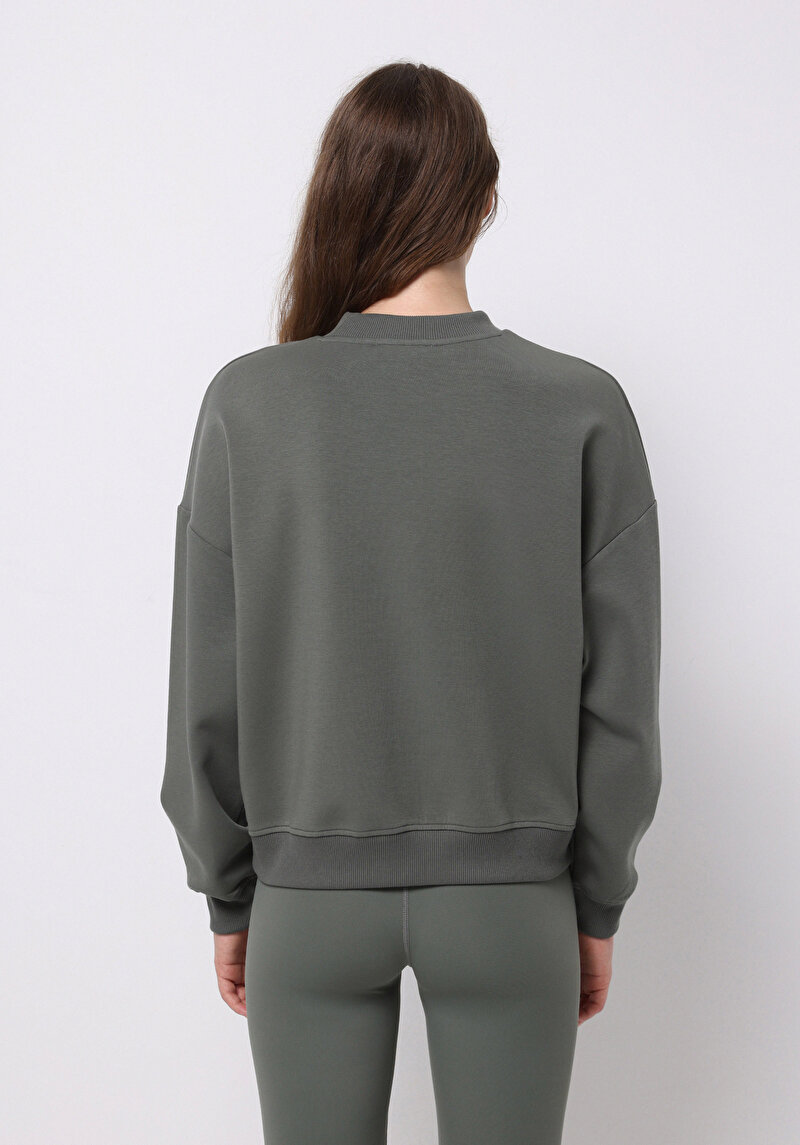 Regular Fit Yuvarlak Yaka Nakışlı Kadın Yeşil Sweatshirt