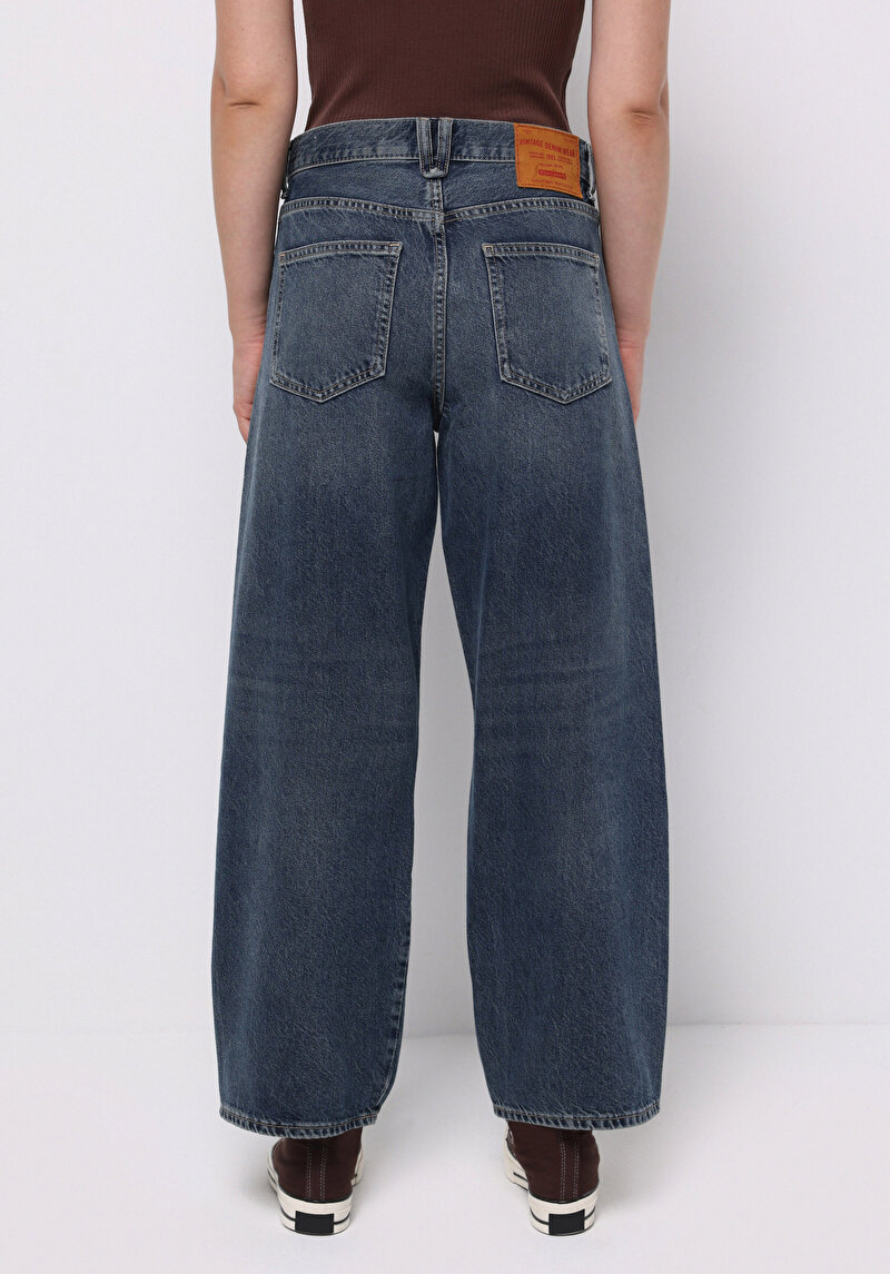 Loose Fit Yüksel Bel Daralan Paça Kadın İndigo Jean Pantolon