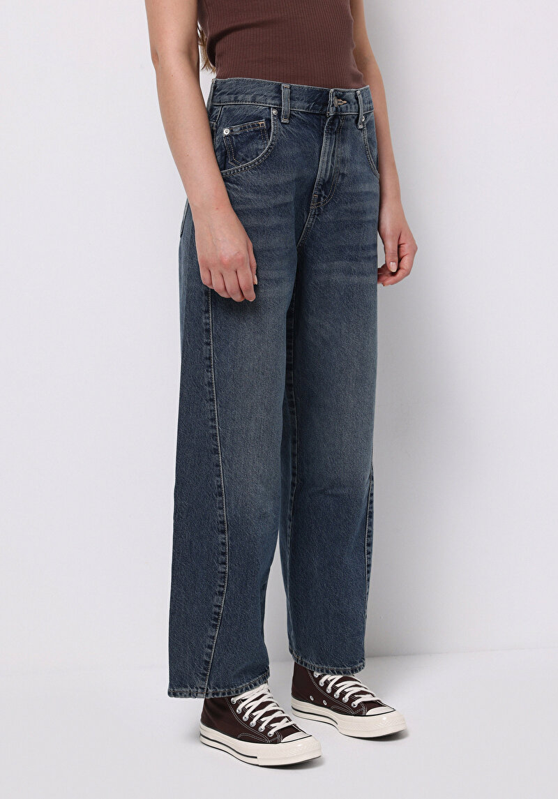 Loose Fit Yüksel Bel Daralan Paça Kadın İndigo Jean Pantolon