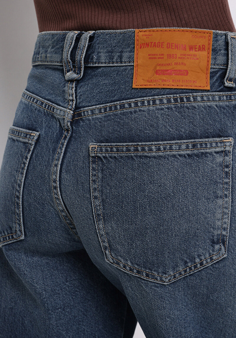 Loose Fit Yüksel Bel Daralan Paça Kadın İndigo Jean Pantolon