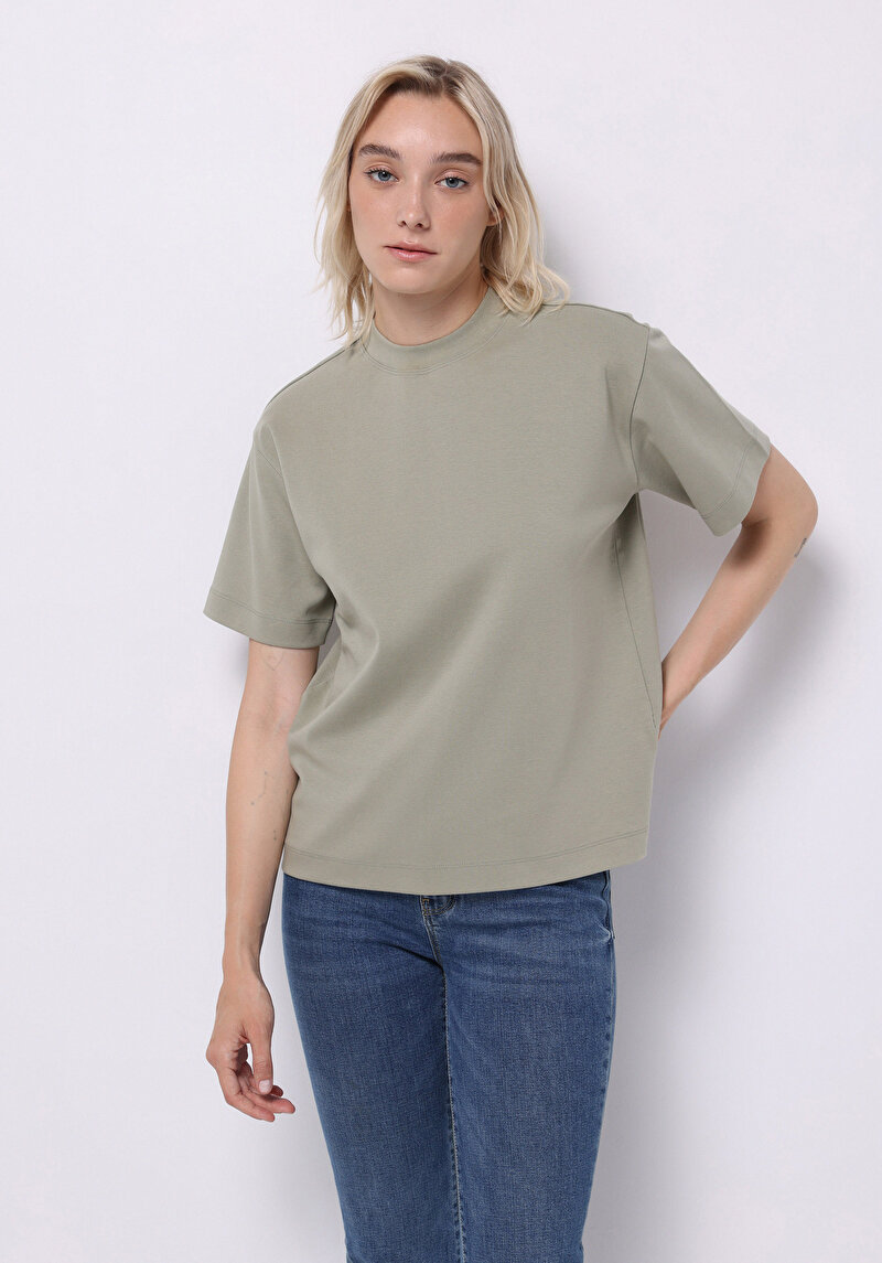 Regular Fit Yuvarlak Yaka Düz Kadın Yeşil Kısa Kol Tişört