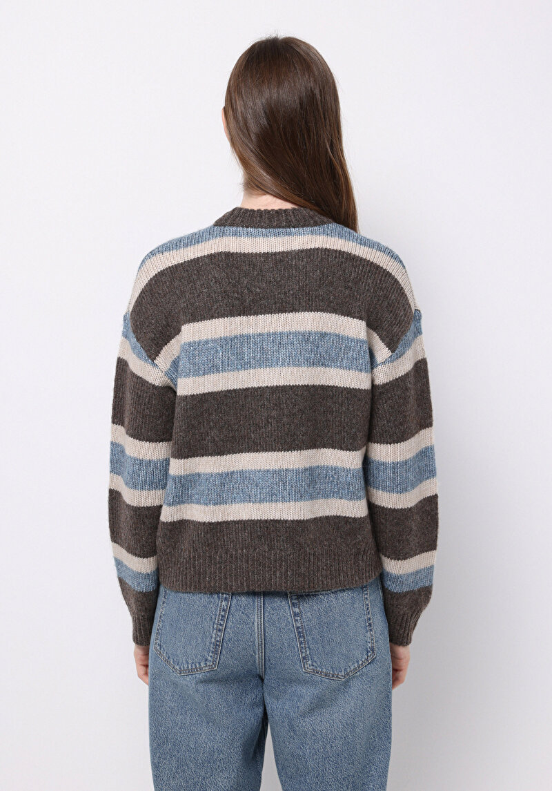 Regular Fit Yuvarlak Yaka Çizgili Kadın Kahverengi Kazak