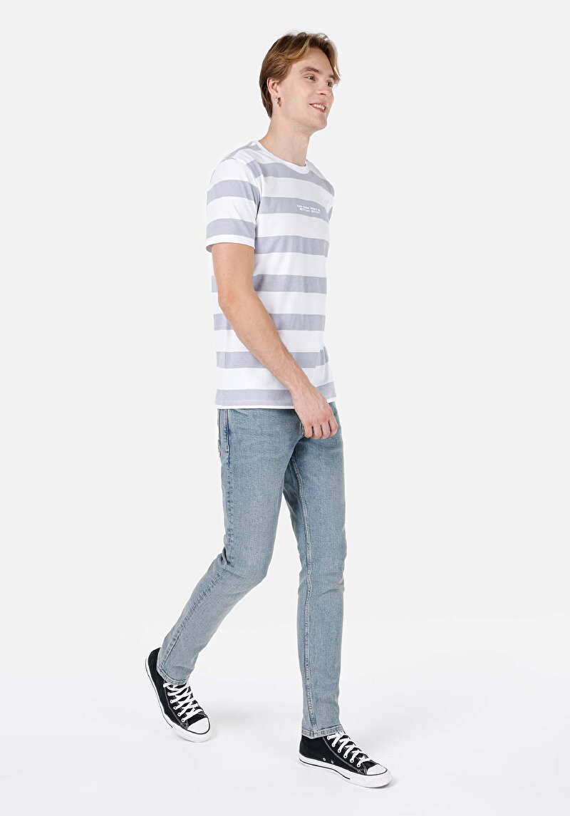 Regular Fit Yuvarlak Yaka Pamuklu Çizgili Cepsiz Erkek Gri Kısa Kol Tişört