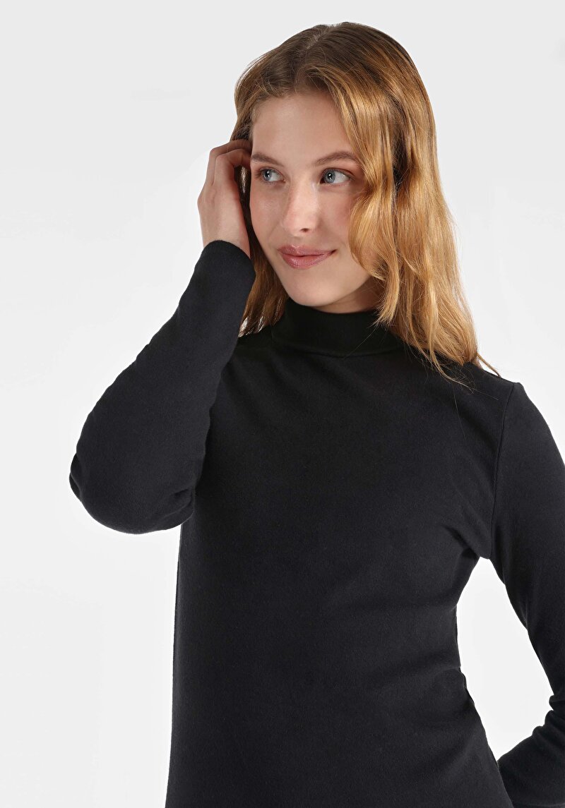 Slim Fit Balıkçı Yaka Düz Kadın Siyah Uzun Kol Tişört