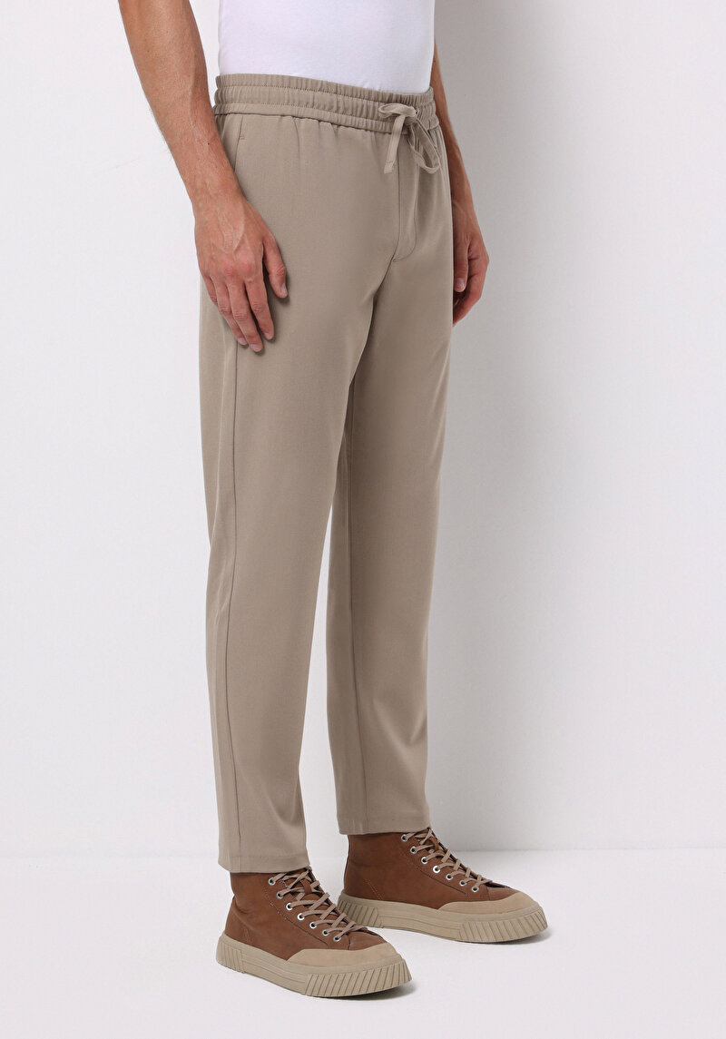 Regular Fit Orta Bel Düz Paça Erkek Bej Pantolon
