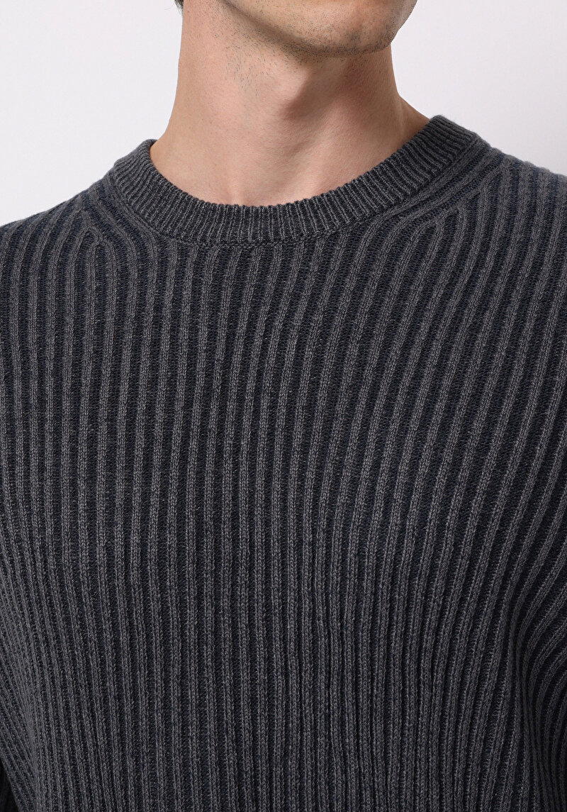 Regular Fit Yuvarlak Yaka Jakarlı Erkek Lacivert Kazak