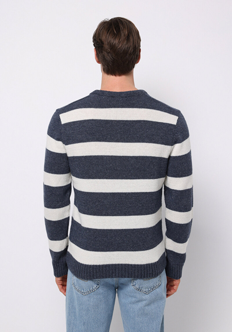 Regular Fit Yuvarlak Yaka Jakarlı Erkek Lacivert Kazak