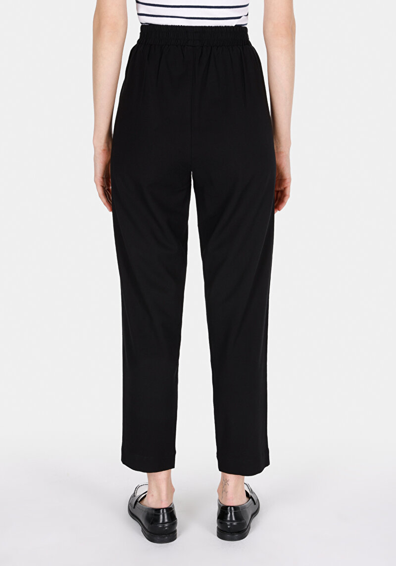 Regular Fit Yüksel Bel Düz Paça Kadın Siyah  Pantolon