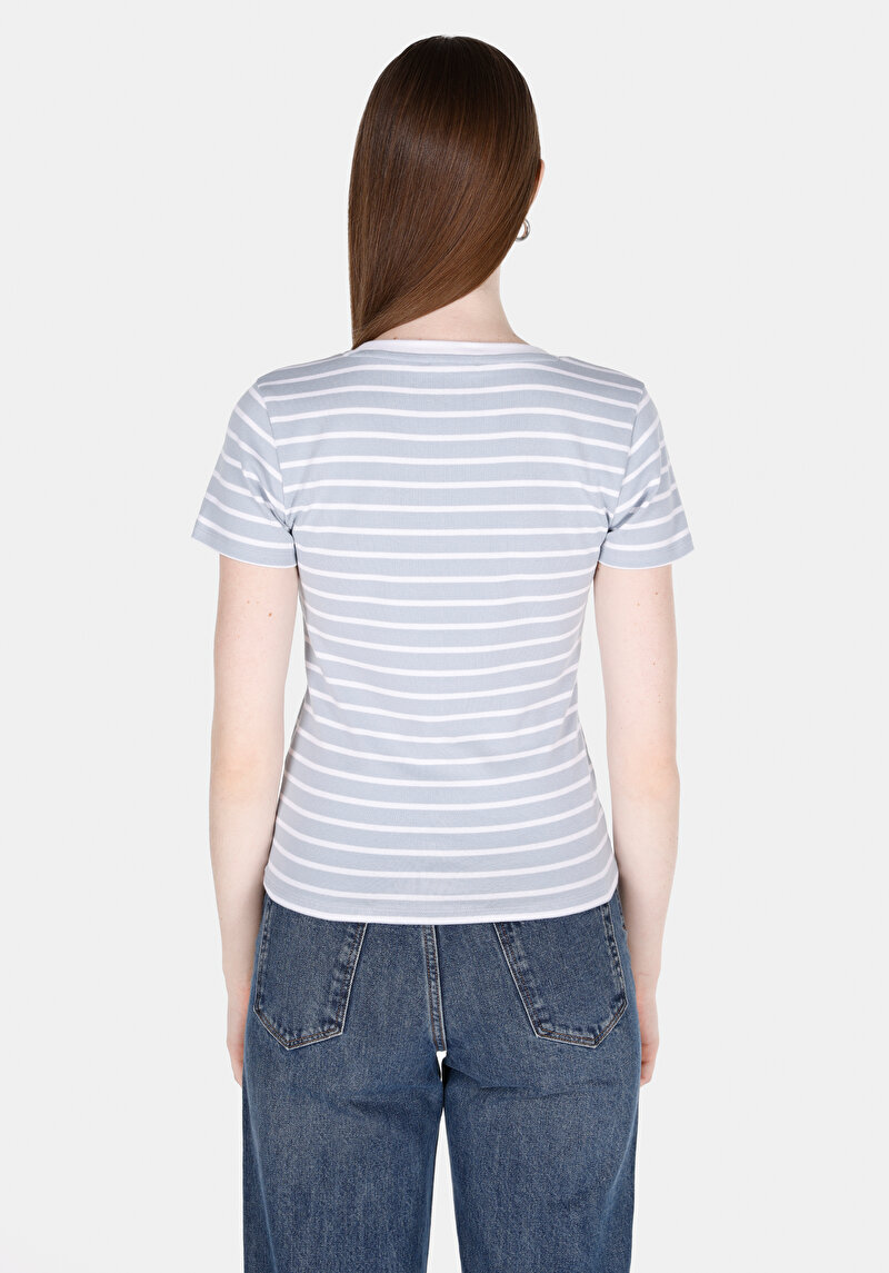 Slim Fit Kare Yaka Çizgili Kadın Mavi Kısa Kol Tişört
