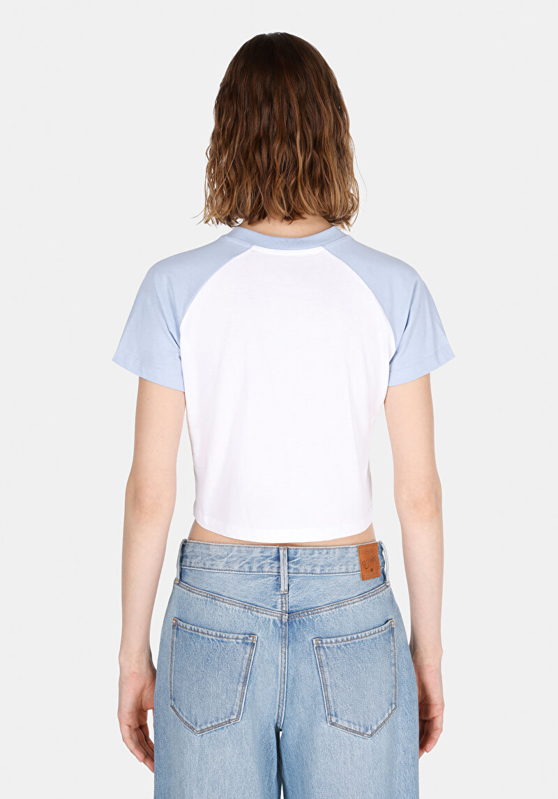 Slim Fit Yuvarlak Yaka Baskılı Kadın Beyaz Kısa Kol Tişört