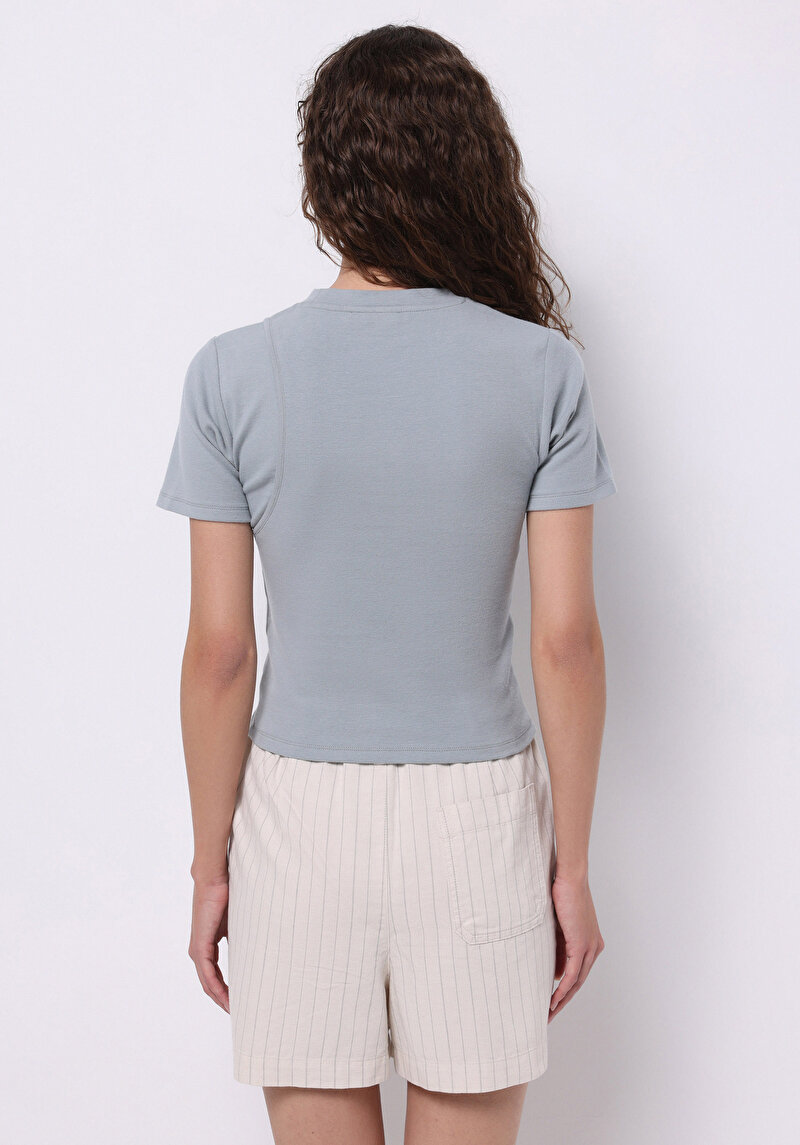 Slim Fit Yuvarlak Yaka Düz Kadın Yeşil Kısa Kol Tişört