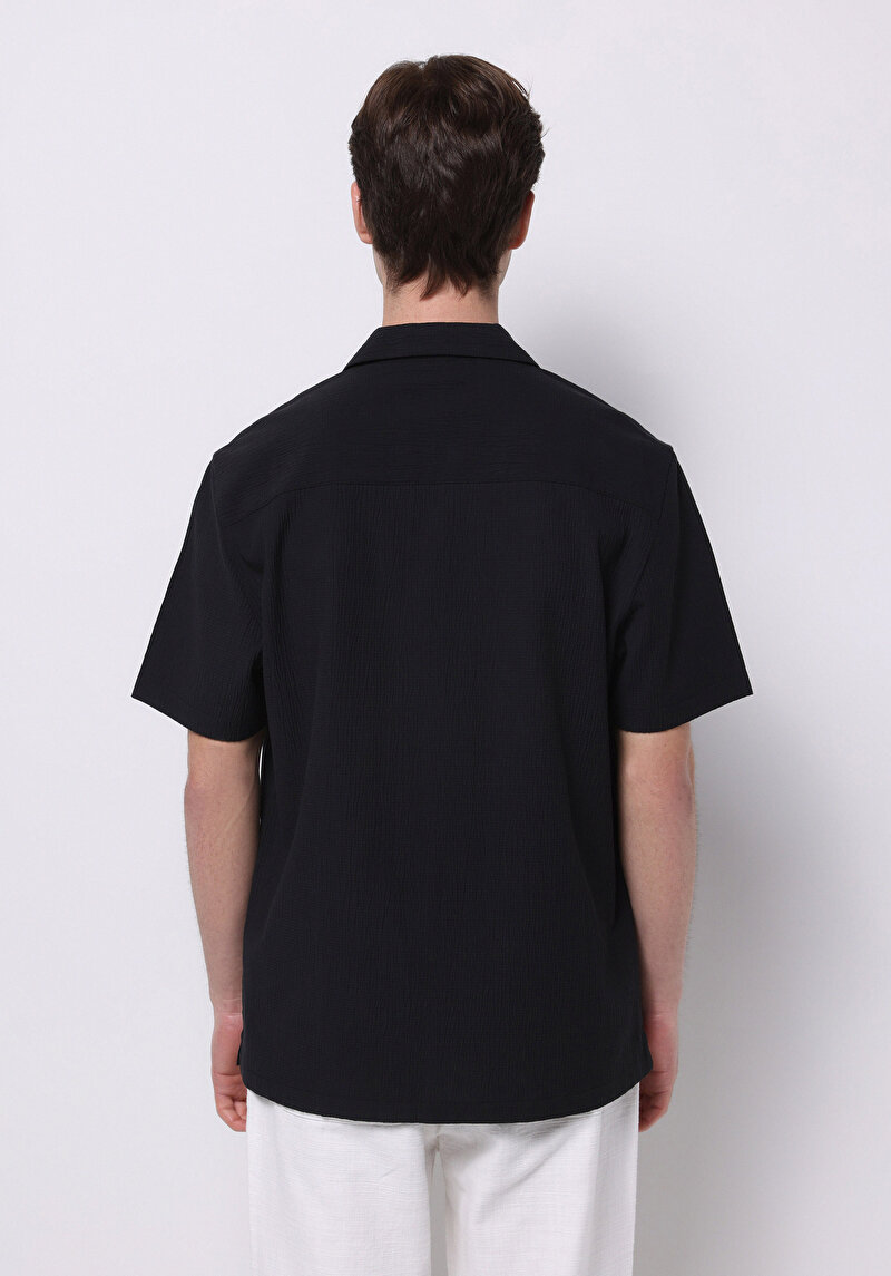 Regular Fit Shirt Neck Jakarlı Erkek Siyah Kısa Kol Gömlek