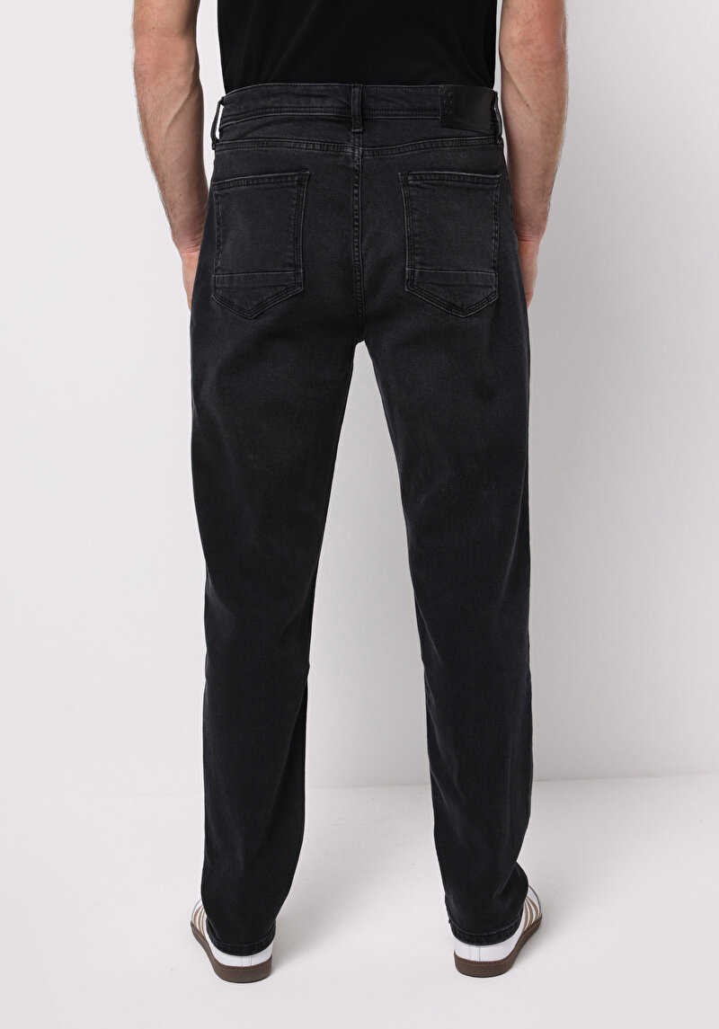Regular Fit Erkek Siyah Jean Pantolon