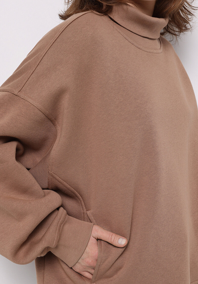 Relax Fit Dik Yaka Düz Kadın Bej Sweatshirt