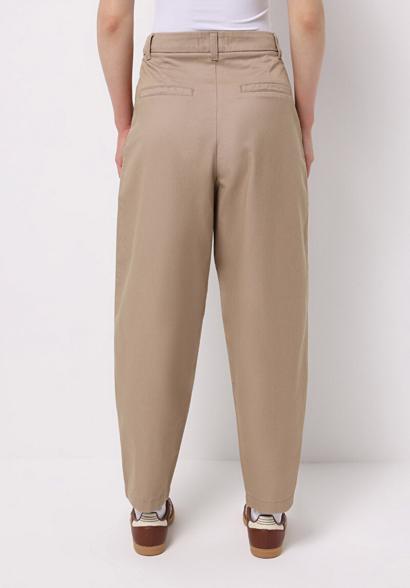 Regular Fit Yüksel Bel Düz Paça Kadın Bej  Pantolon