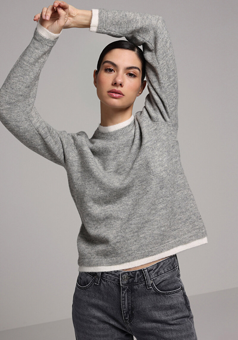Regular Fit Yuvarlak Yaka Düz Kadın Gri Kazak