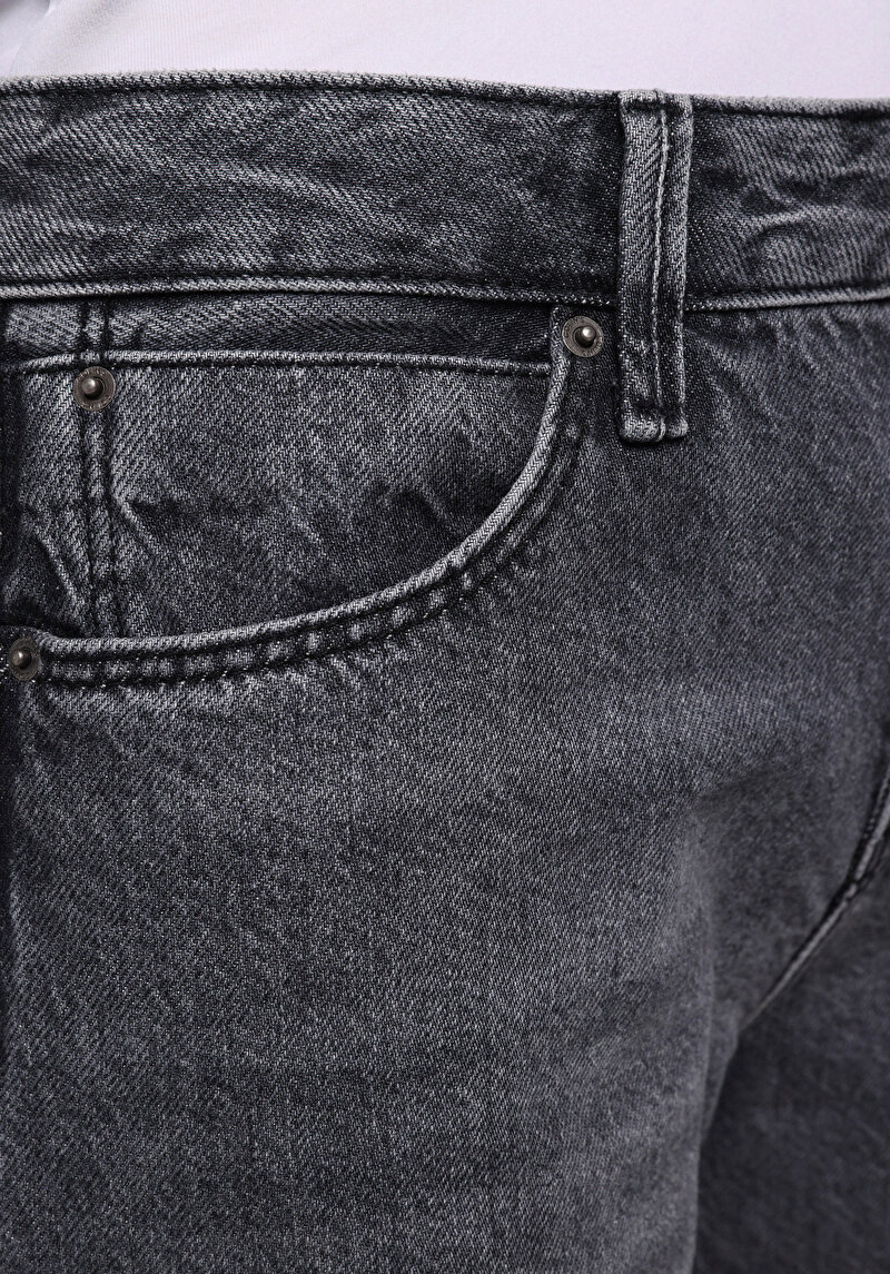 Regular Fit   Kadın Siyah Jean Pantolon