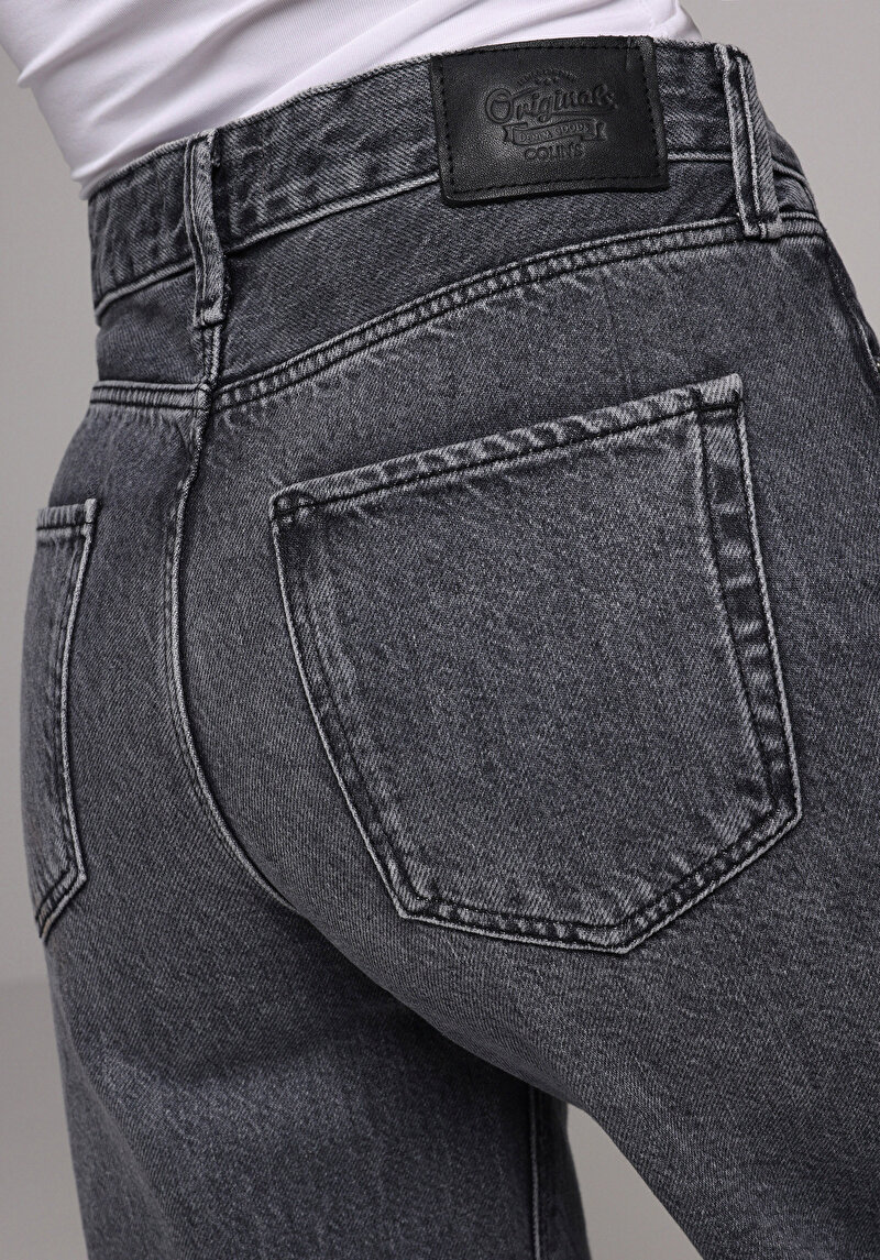 Regular Fit   Kadın Siyah Jean Pantolon