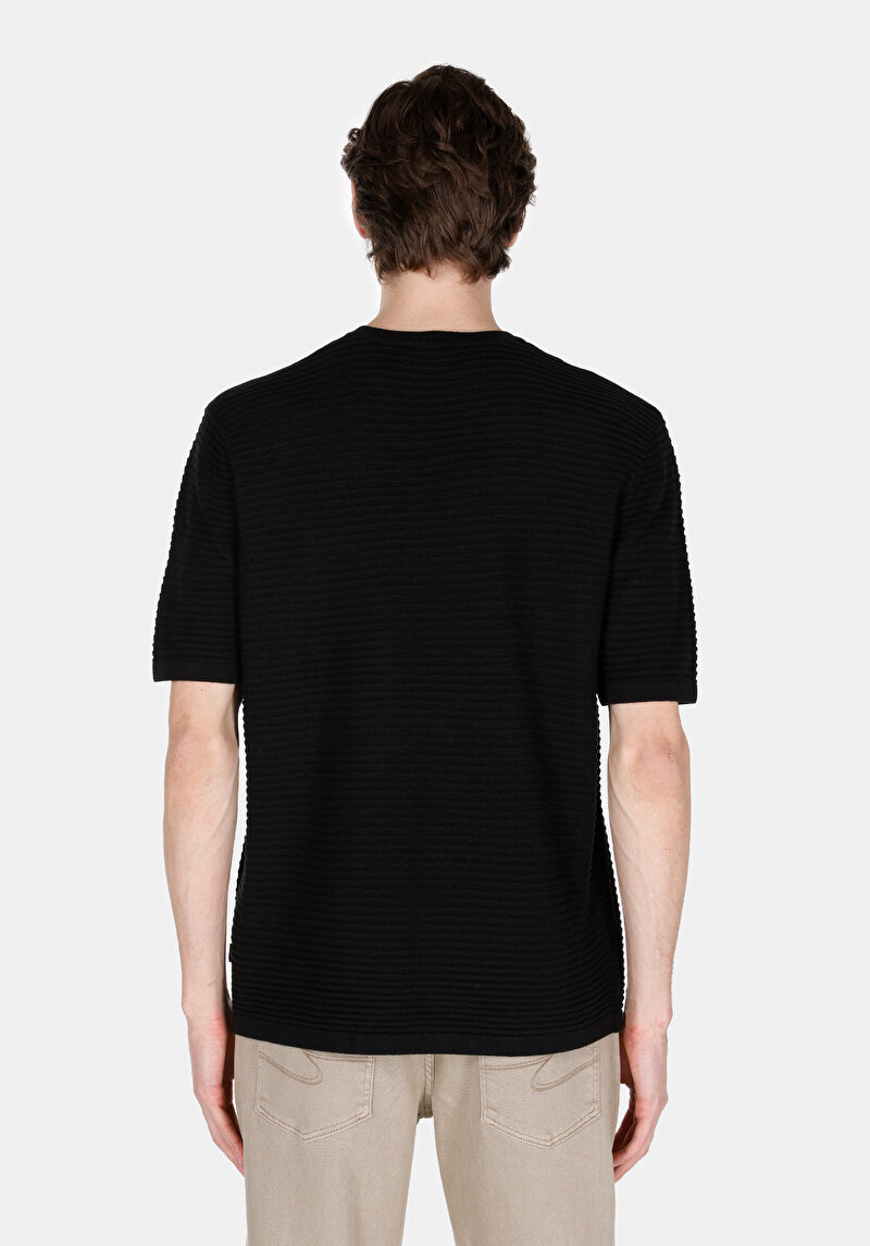 Comfort Fit Yuvarlak Yaka Erkek Siyah Kısa Kol Kazak