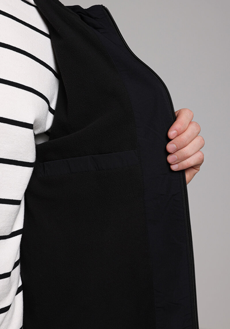 Regular Fit     Erkek Siyah Yağmurluk