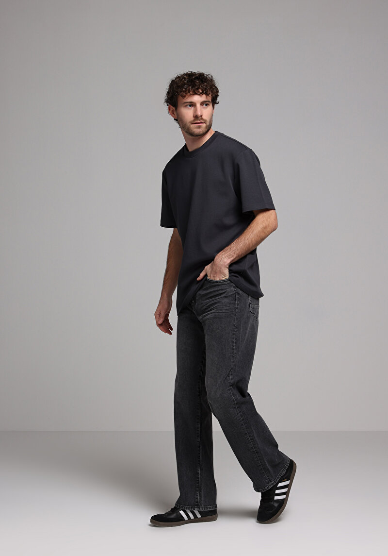 Comfort Fit Yuvarlak Yaka Düz Erkek Antrasit Kısa Kol Tişört