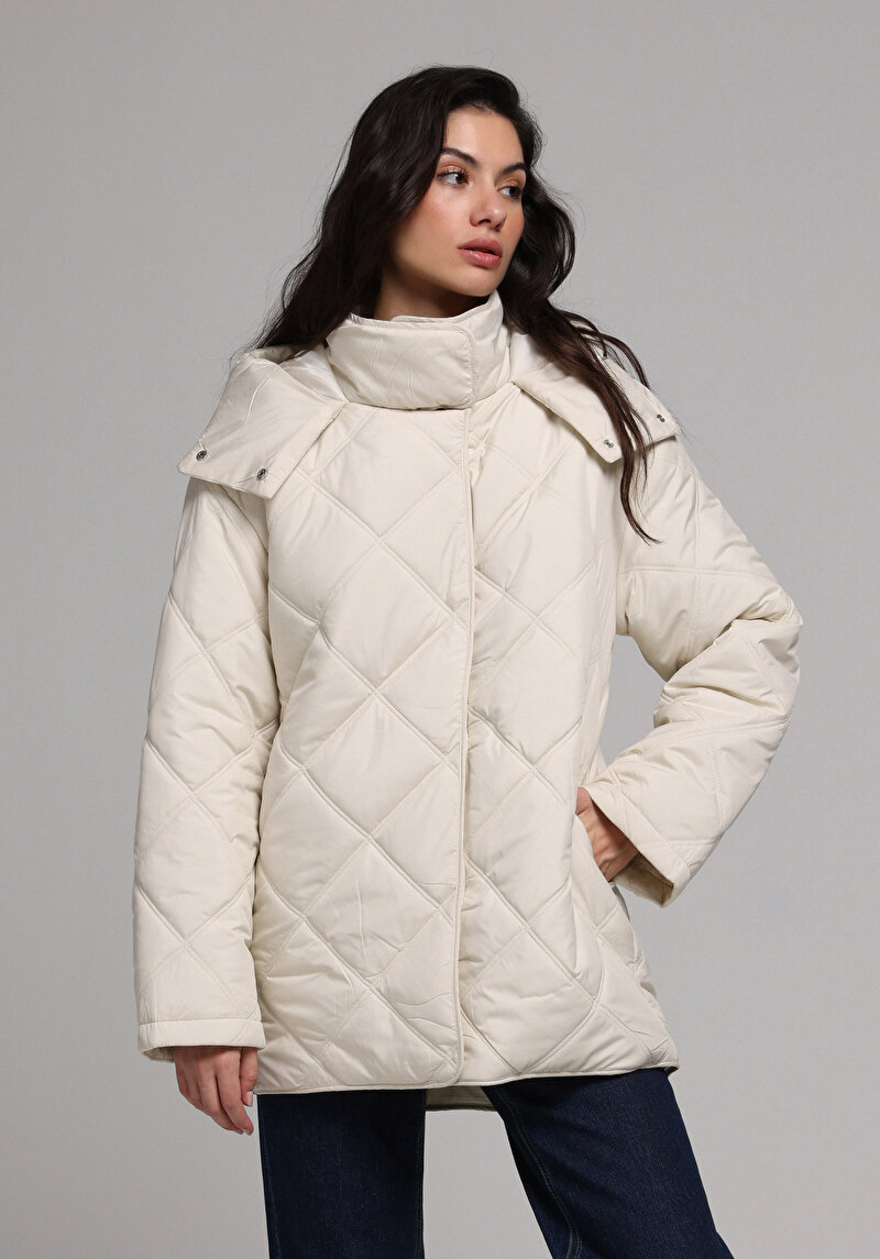 Regular Fit Kapüşonlu Fermuarlı Astarlı Suya Dayanıklı Kadın Ekru Mont