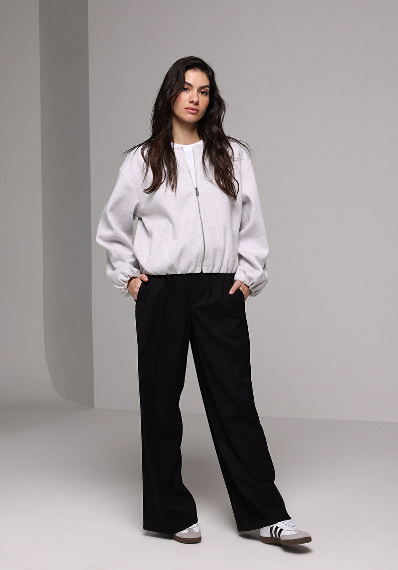 Regular Fit Yuvarlak Yaka Fermuarlı Astarlı Kadın Ekru Ceket