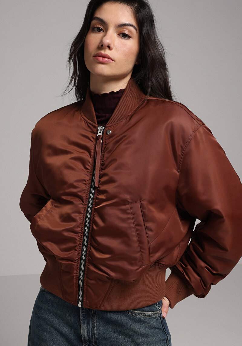 Regular Fit Kolej Yaka Fermuarlı Astarlı Suya Dayanıklı Kadın Kahverengi Mont