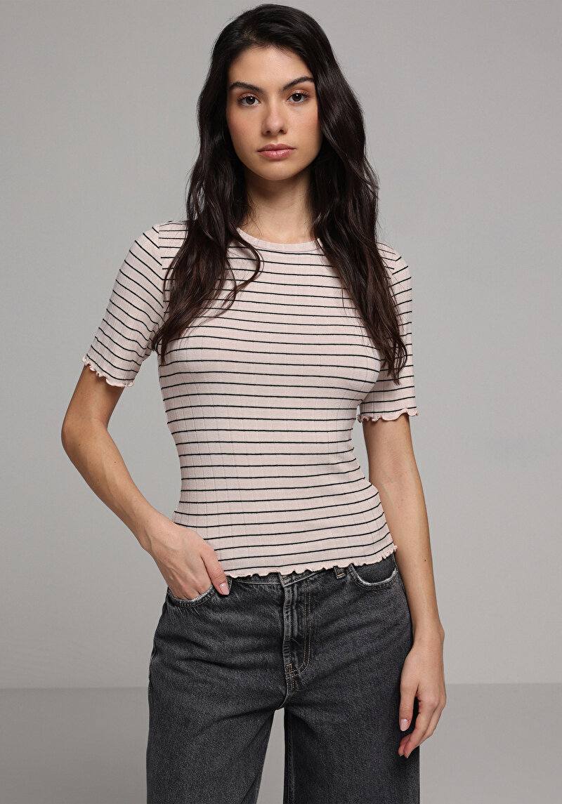 Slim Fit   Kadın Bej  Tişört