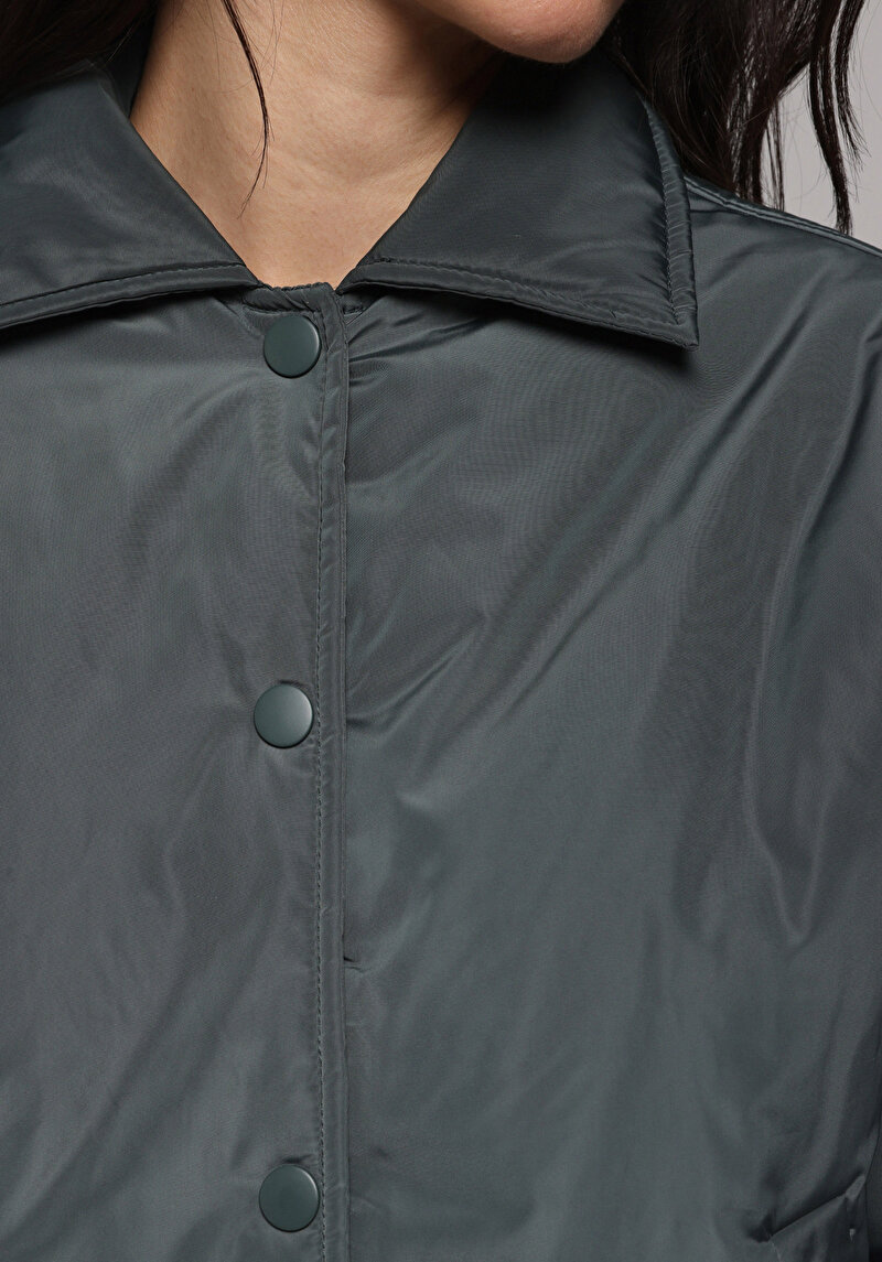 Regular Fit Polo Yaka Çıtçıtlı Astarlı Suya Dayanıklı Kadın Yeşil Mont