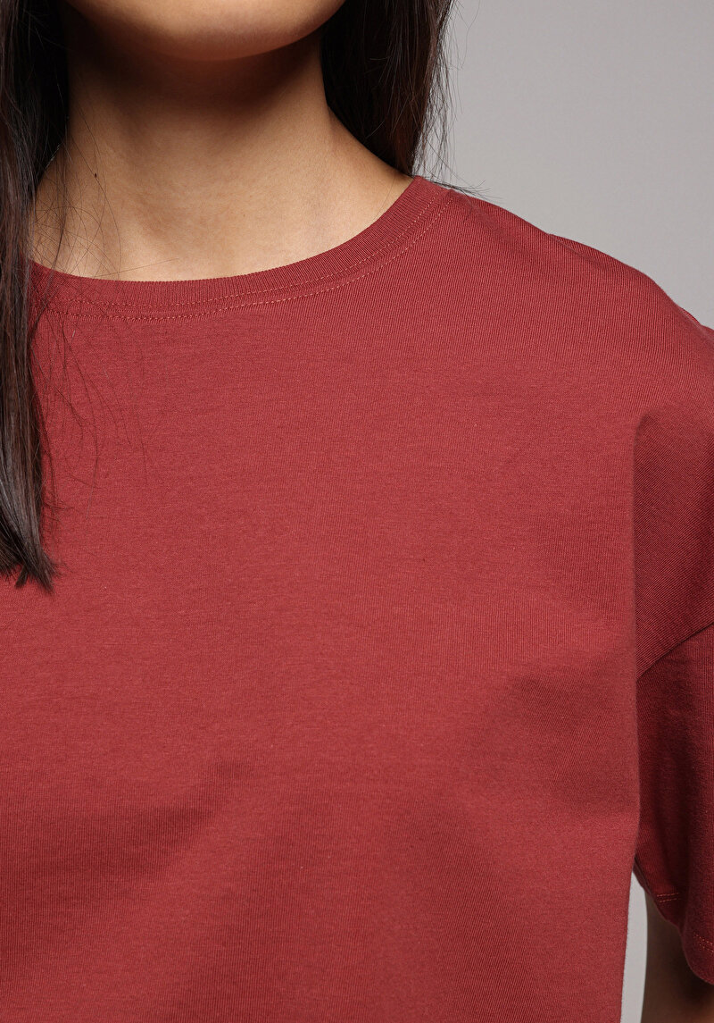 Regular Fit Yuvarlak Yaka Nakışlı Kadın Turuncu Kısa Kol Tişört