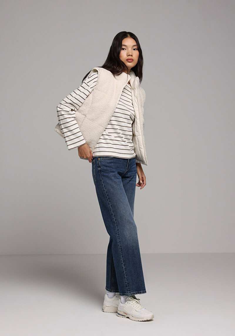 Regular Fit Dik Yaka Fermuarlı Astarlı Çift Yönlü Kadın Ekru Yelek