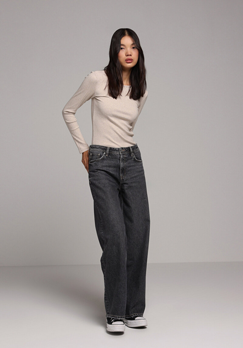 Slim Fit   Kadın Bej Tişört