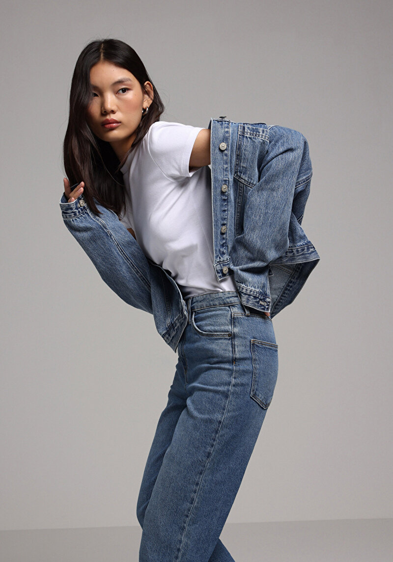Oversize Fit Düğmeli Astarsız  Kadın Light İndigo Denim Ceket