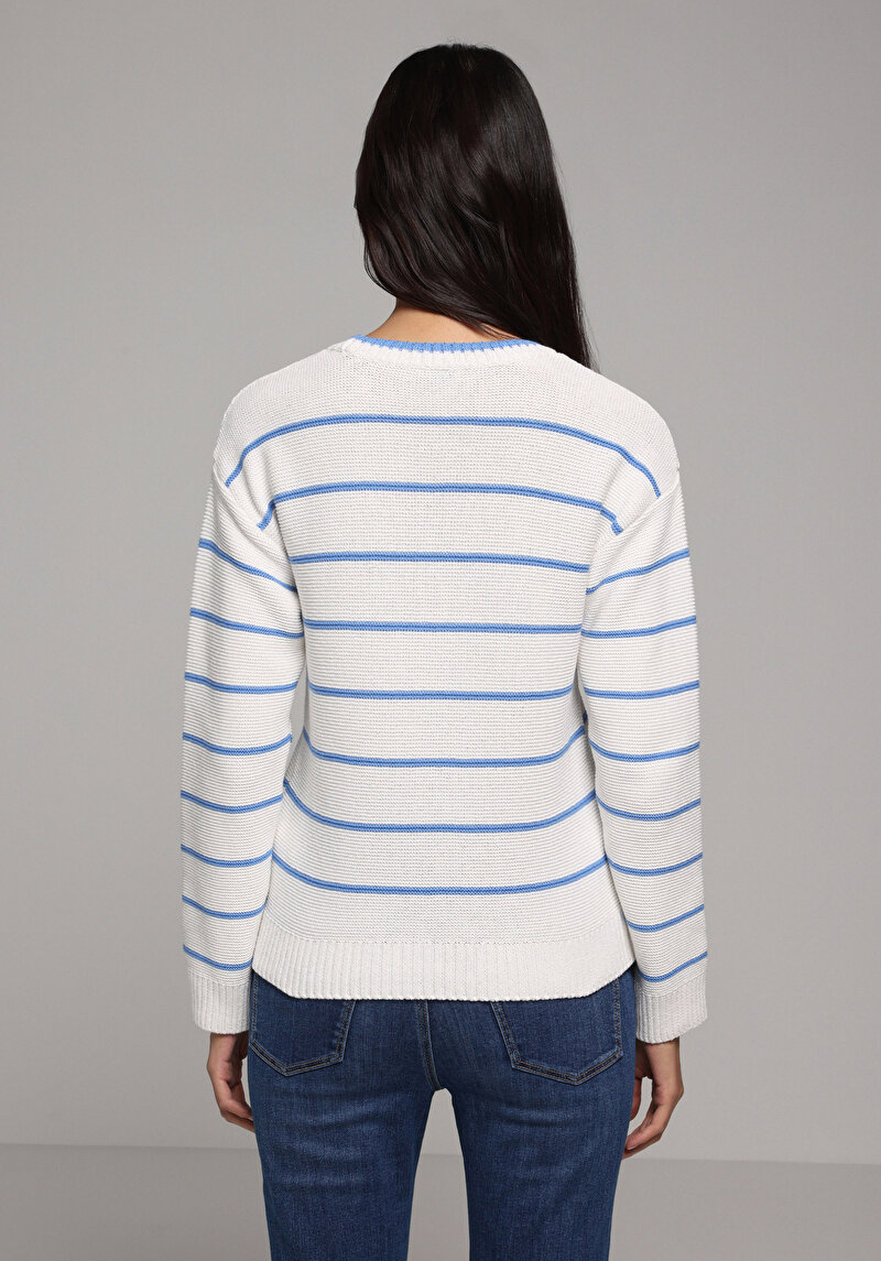 Slim Fit Yuvarlak Yaka Çizgili Kadın Ekru Kazak