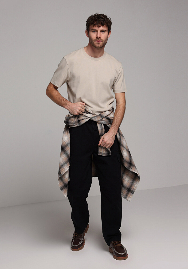 Regular Fit Yuvarlak Yaka Düz Erkek Taş Kısa Kol Tişört