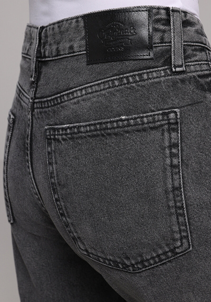 Straight Fit   Kadın Siyah Jean Pantolon
