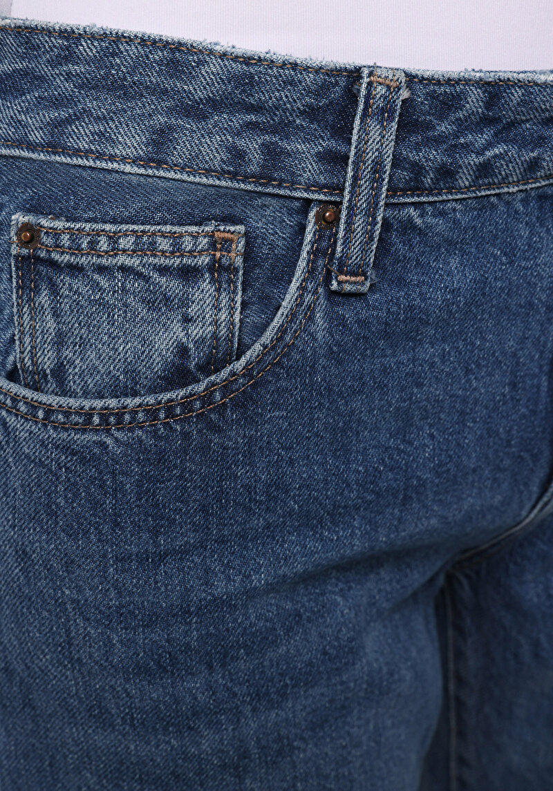 Straight Fit Orta Bel Düz Paça Kadın İndigo Jean Pantolon