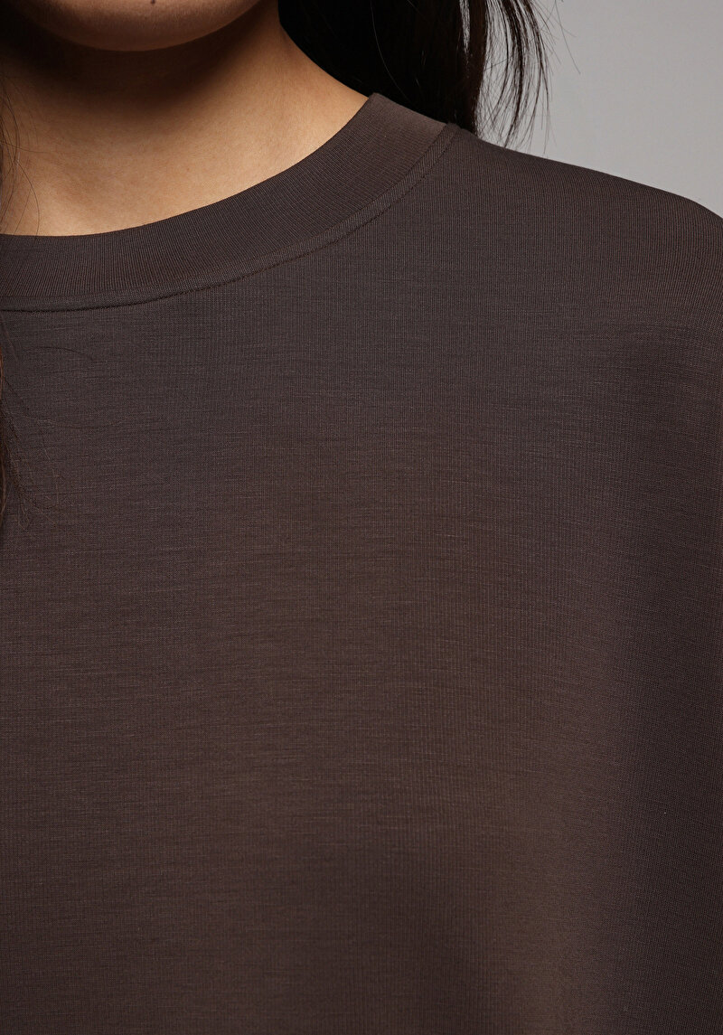 Regular Fit Yuvarlak Yaka Düz Kadın Kahverengi Sweatshirt