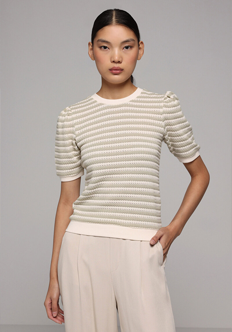 Slim Fit Yuvarlak Yaka Çizgili Kadın Yeşil Kısa Kol Tişört