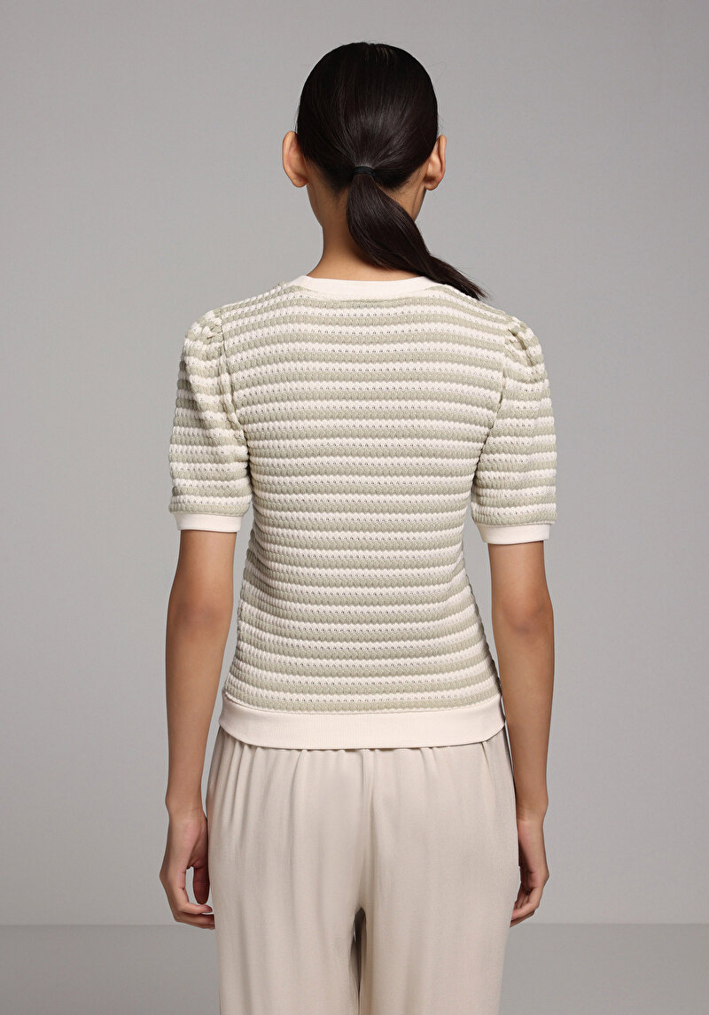 Slim Fit Yuvarlak Yaka Çizgili Kadın Yeşil Kısa Kol Tişört