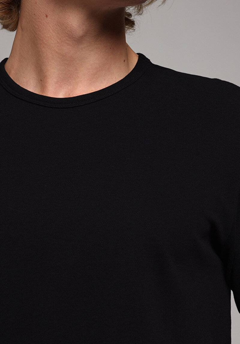 Regular Fit Yuvarlak Yaka Düz Erkek Siyah Kısa Kol Tişört