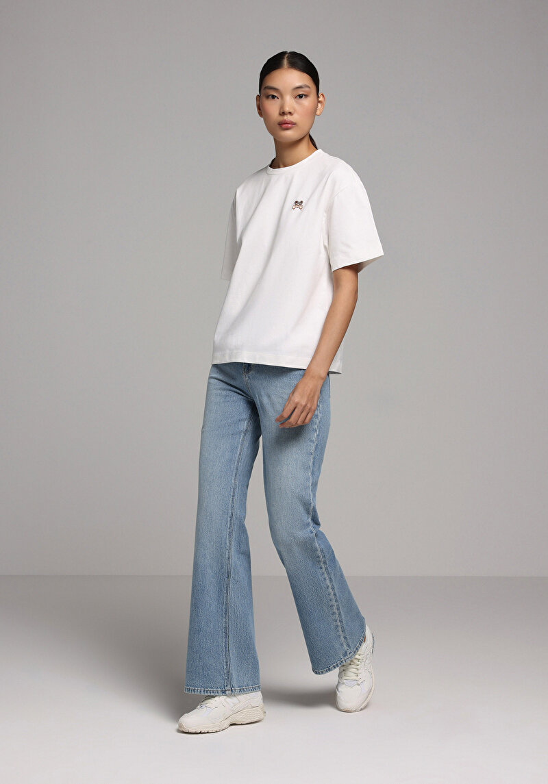 Boyfriend Fit Yuvarlak Yaka Nakışlı Kadın Beyaz Kısa Kol Tişört