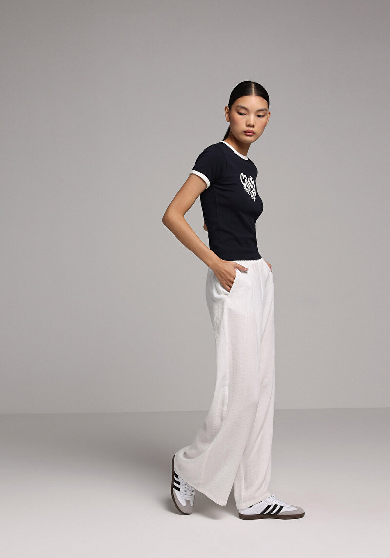 Slim Fit Yuvarlak Yaka Baskılı Kadın Lacivert Kısa Kol Tişört